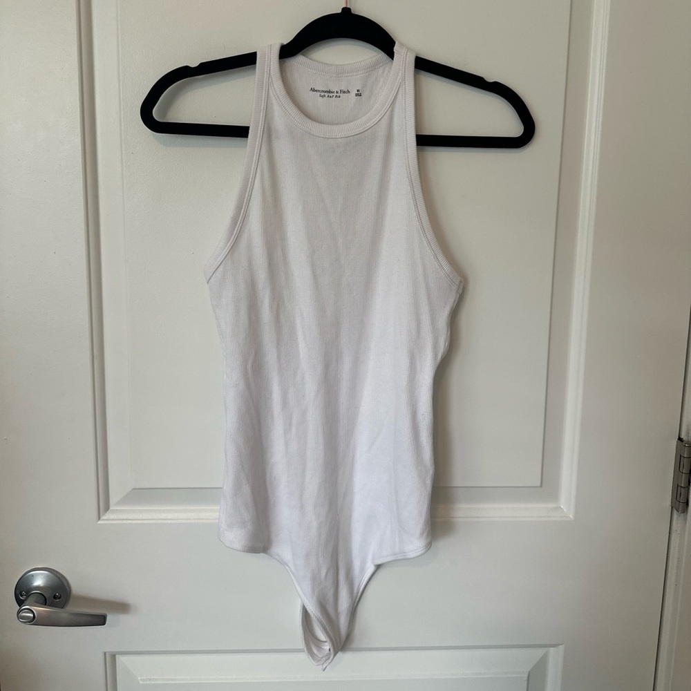 Abercrombie & Fitch White Ribbed Scuba Tank Bodysuit. Women's Medium